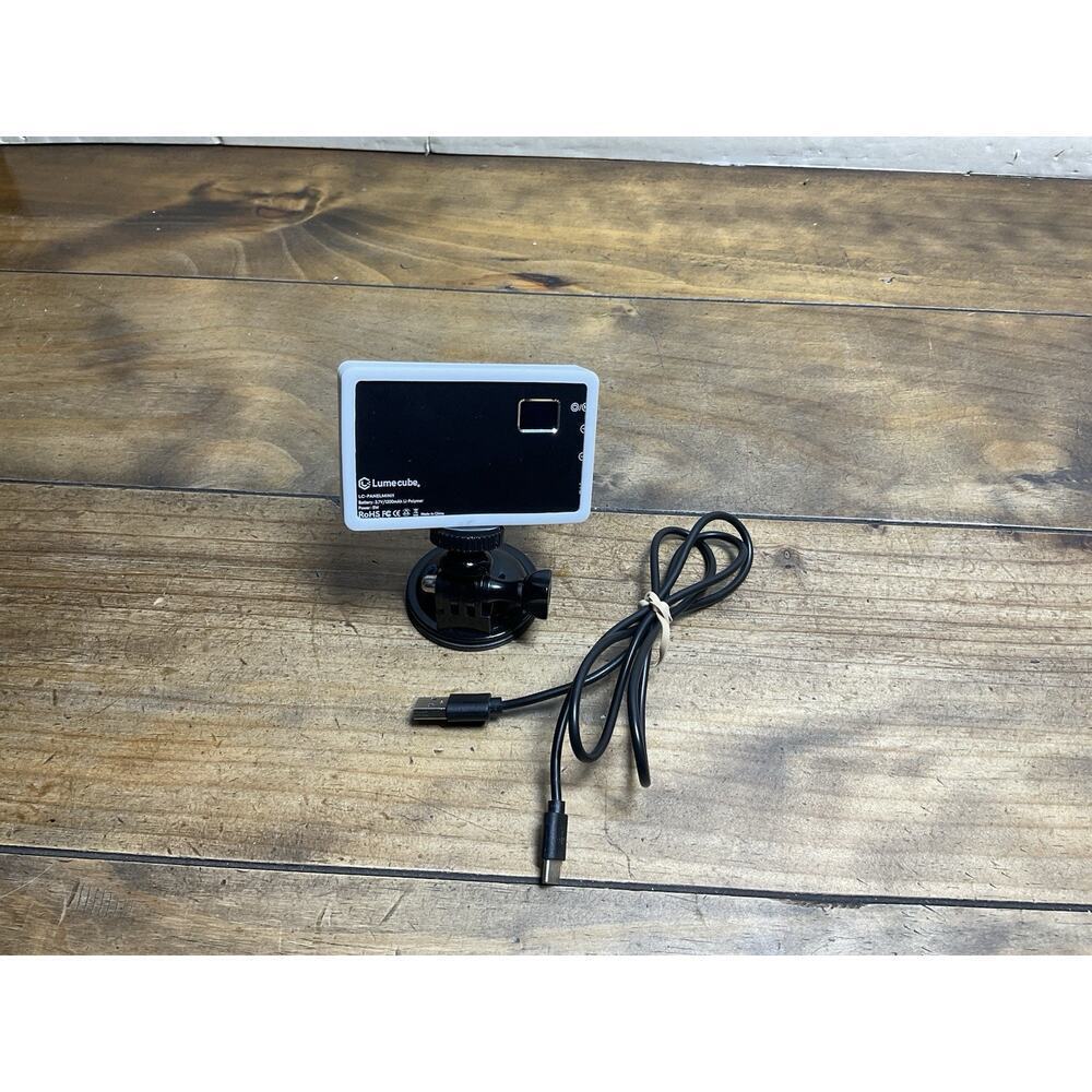 Lume Cube LC-PANELMINI1 5W Bicolor Panel Mini LED - USB C Mini Light Panel